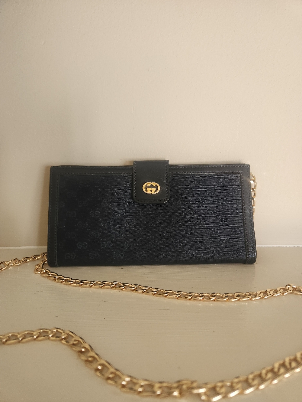 Authenic Gucci Long Wallet With COA and Chain- FREE SHIPPING